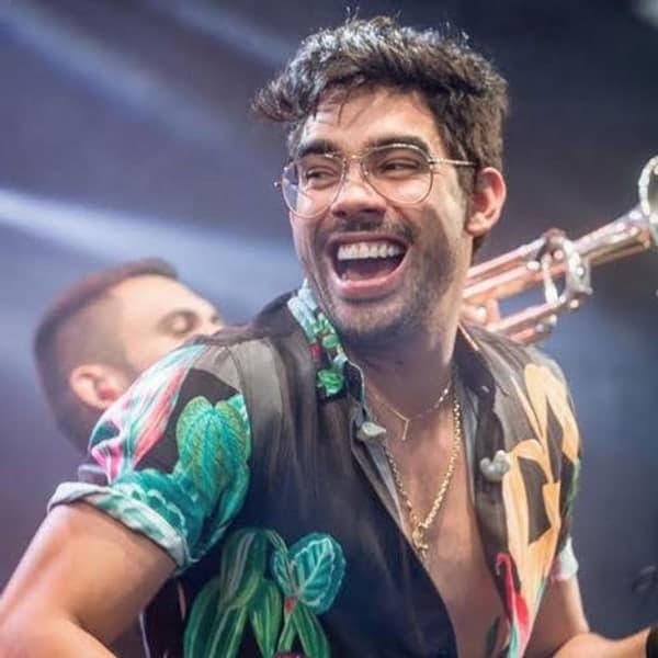 Gabriel Diniz, que já dividiu o palco com PV Mello